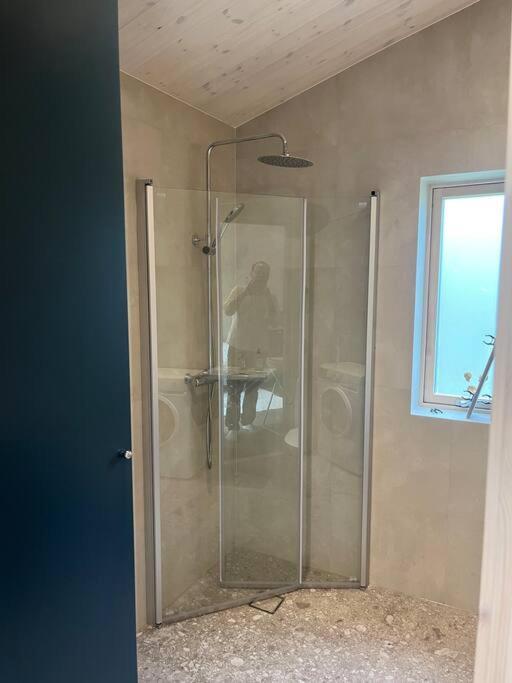 Mysigt Attefallshus Med Naerhet Till Stad Och Hav Göteborg Extérieur photo